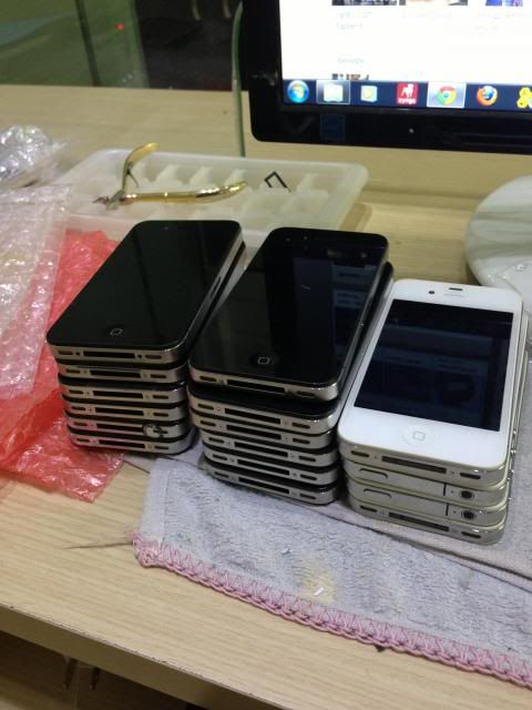 16 cây Iphone 4 Za (zin nguyên bản) ,60 cây 3GS Q.Tế Đẹp Zin nguyên bản apple.