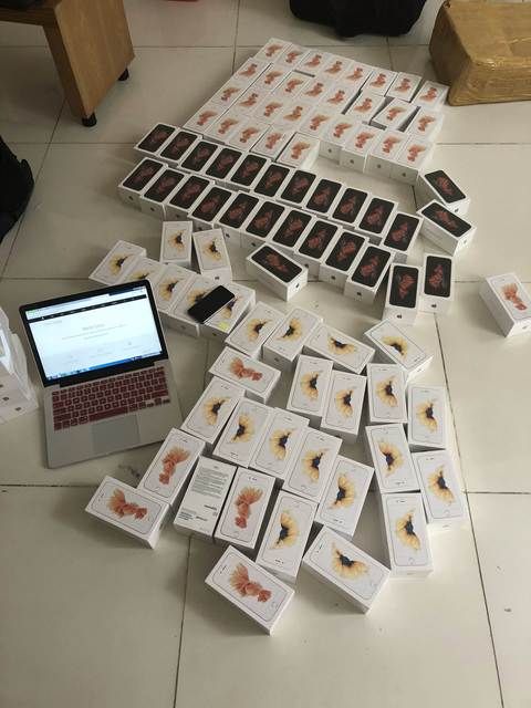 lô iphone 6s 16GB vàng - hồng - xám nguyên seal ,active đủ 12t ....... - 1