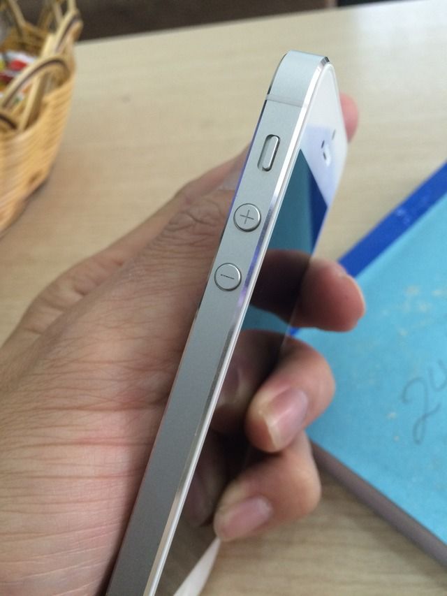 Xả 220 Cái Iphone 5 16Gb trắng Zin all giá té ghế .....................................4tr2xx - 1