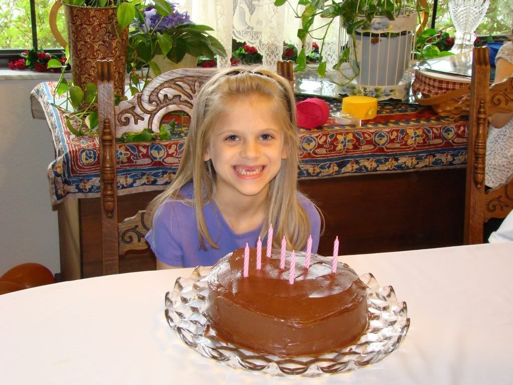Larissa and her cake