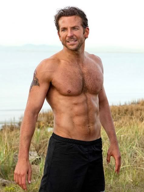photo bradley-cooper-shirtless-e129418390.jpg