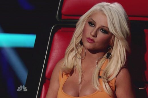 photo christina-aguilera-the-voice-new-look_zps3497b357.jpg