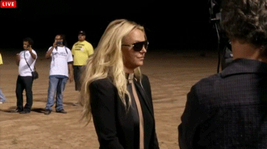 photo ibyMLRxwQgM4xx_zps404562de.gif