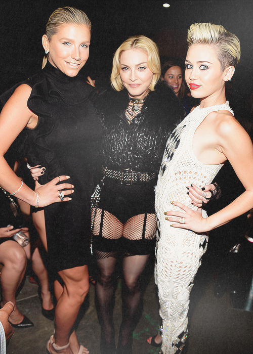 photo tumblr_mn2s0g8NjX1ri8x0co1_500_zps255fa2b4.png