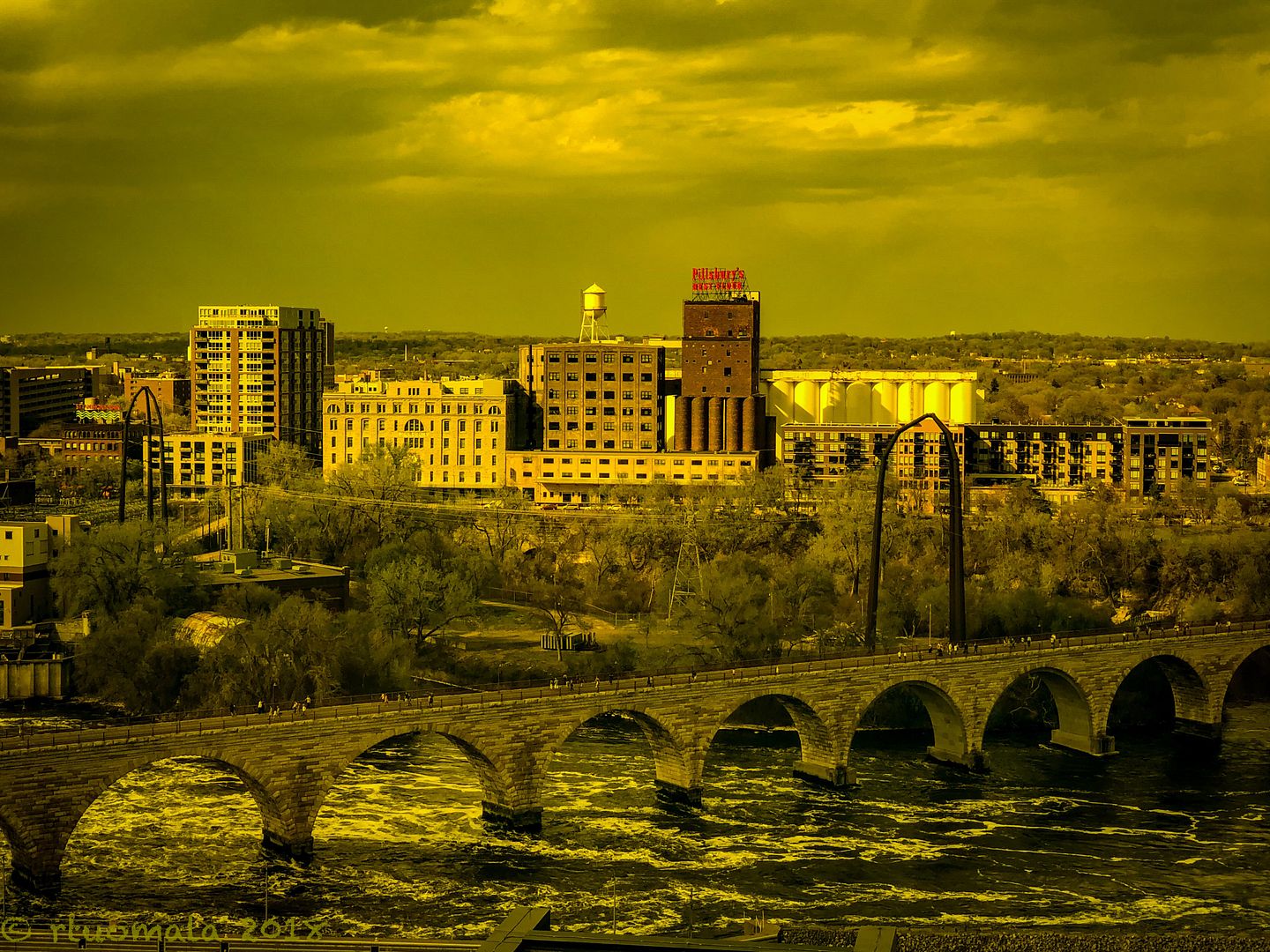 IMAGE: http://i305.photobucket.com/albums/nn207/wysiwyg77/IMG_6788_zpshunp1s5j.jpg