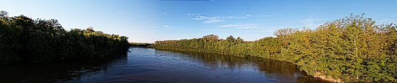 IMAGE: http://i305.photobucket.com/albums/nn207/wysiwyg77/MNRiverFall_zps600462d4.jpg