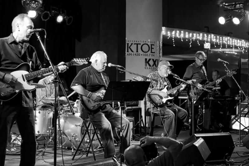 IMAGE: http://i305.photobucket.com/albums/nn207/wysiwyg77/TheGesture50th-BampW_zps61576087.jpg