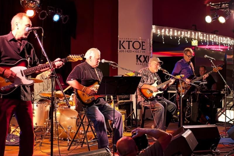 IMAGE: http://i305.photobucket.com/albums/nn207/wysiwyg77/TheGestures50th_zpsc1f452bd.jpg