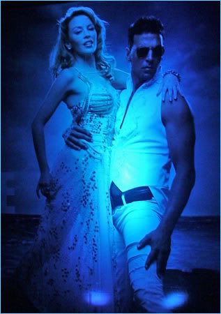 Kylie Mingoue and Akshay Kumar, Blue promo poster