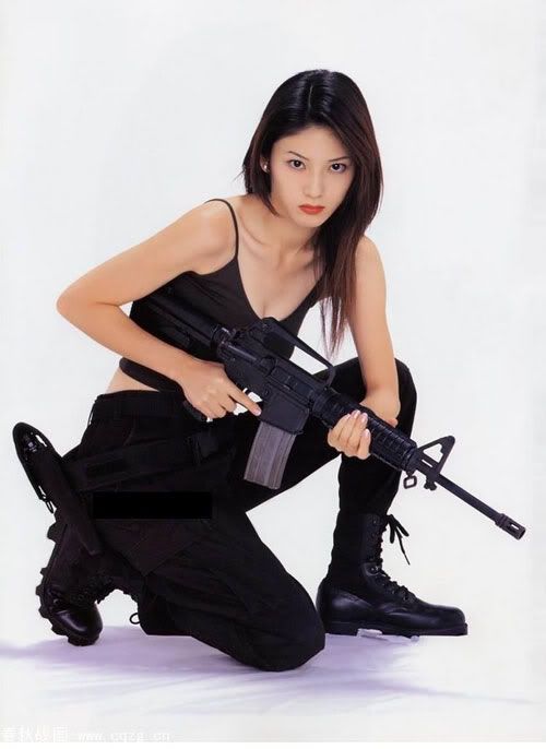 GirlsNGuns4.jpg