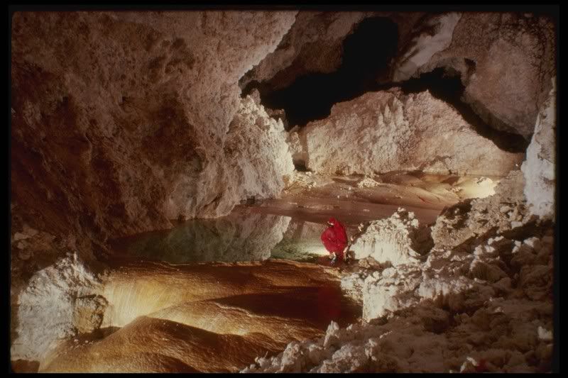 cave022.jpg