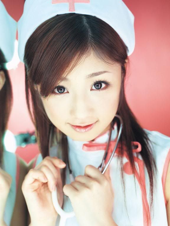 yuko-ogura-nurse-01.jpg