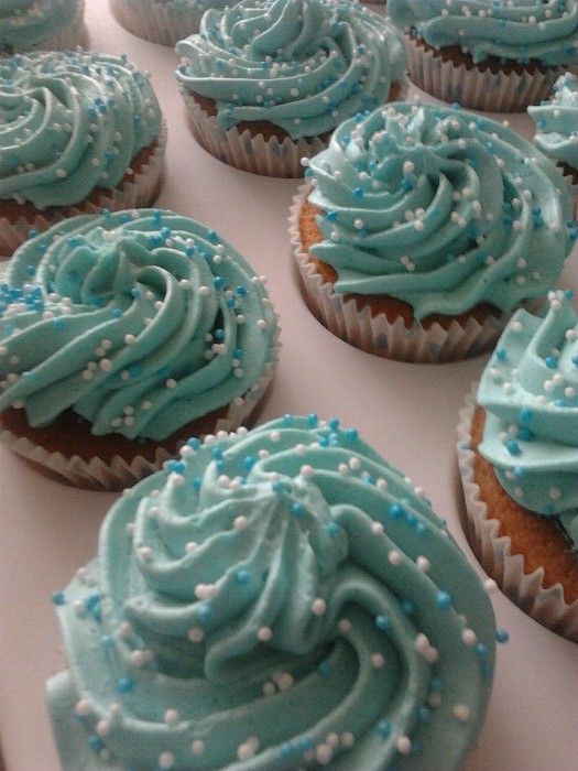 http://i305.photobucket.com/albums/nn224/marleen1970/Taarten%20en%20cupcakes/img1502200699.jpg