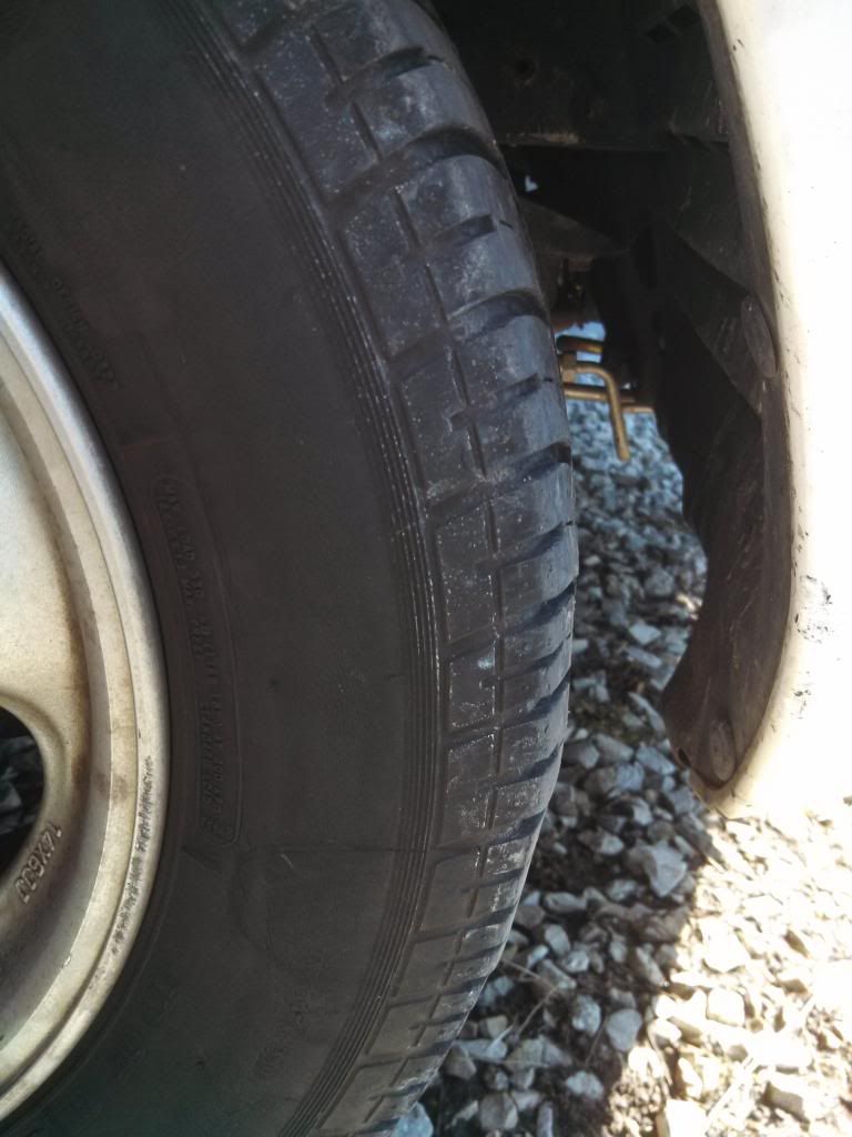 Choppy tires and road noise
