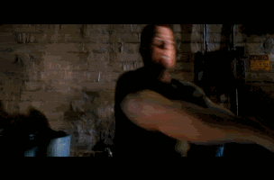 http://i305.photobucket.com/albums/nn236/LaceannDomination/GIF/venom_001.gif