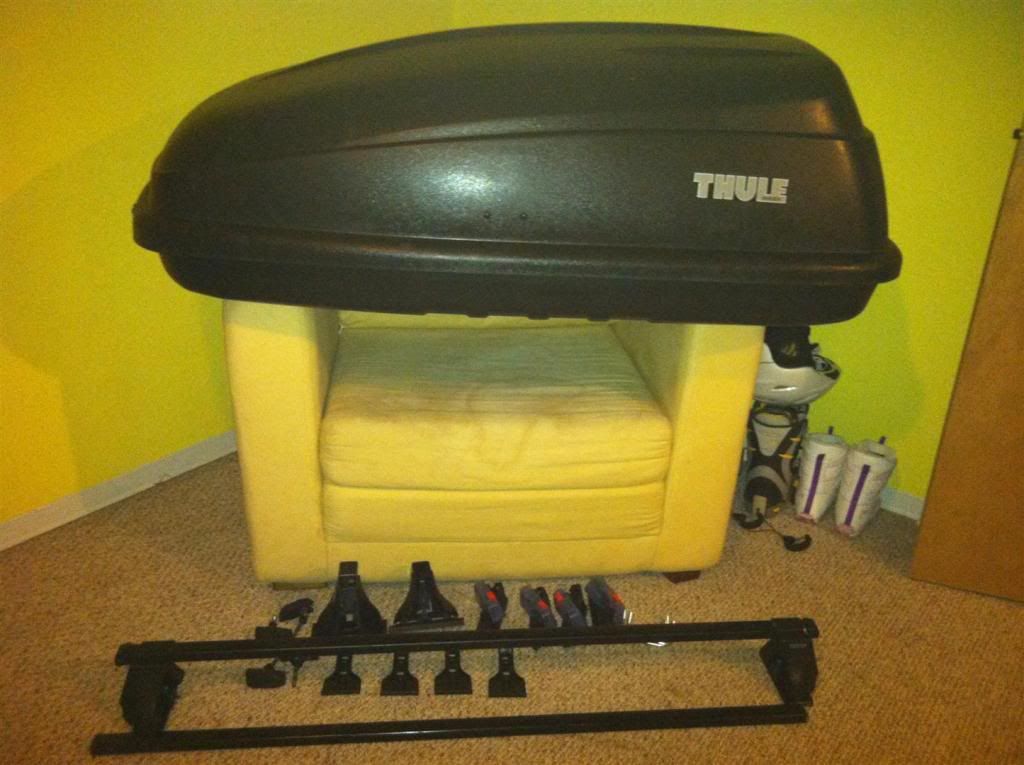 MKV Thule Excursion ES Cargo Box and Thule Rails Volkswagen Owners