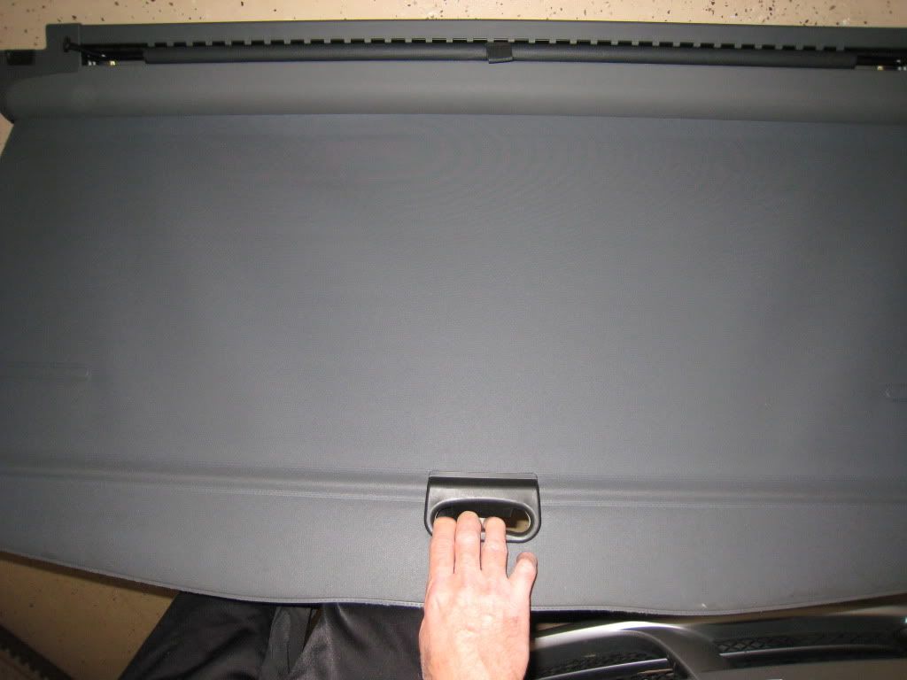 Bmw x3 cargo cover handle #2