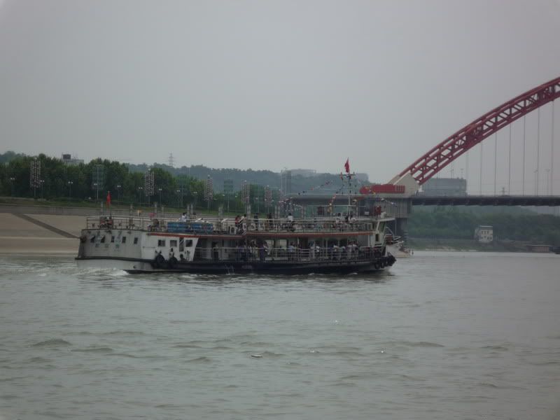 [Linked Image from i305.photobucket.com]