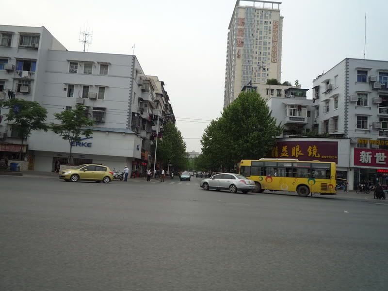 [Linked Image from i305.photobucket.com]